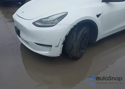 2020 Tesla Model Y Long Range Dual Motor All-Wheel Drive z USA, uszkodzony, nr VIN 5YJYGDEE3LF032585